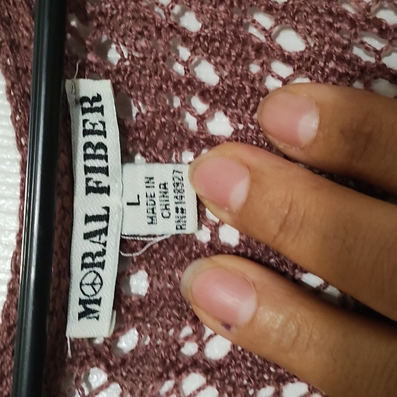 Close - Picture 3 of 3